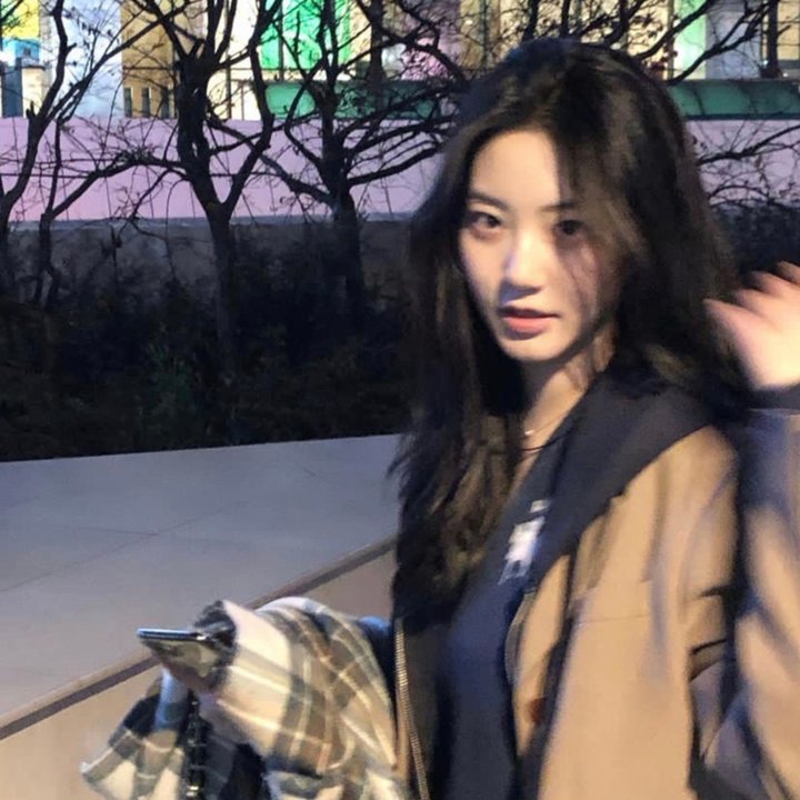 四月的女儿